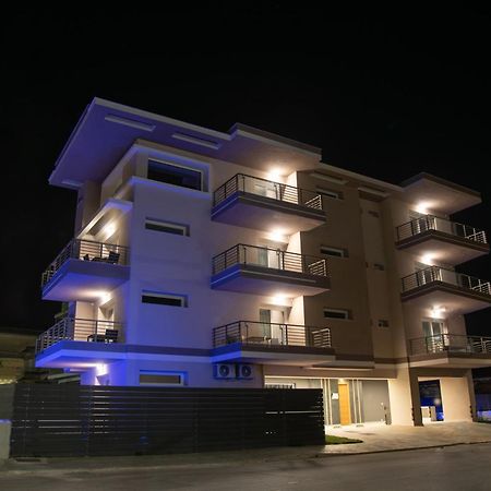 Smart Green Appartments Larissa Bagian luar foto