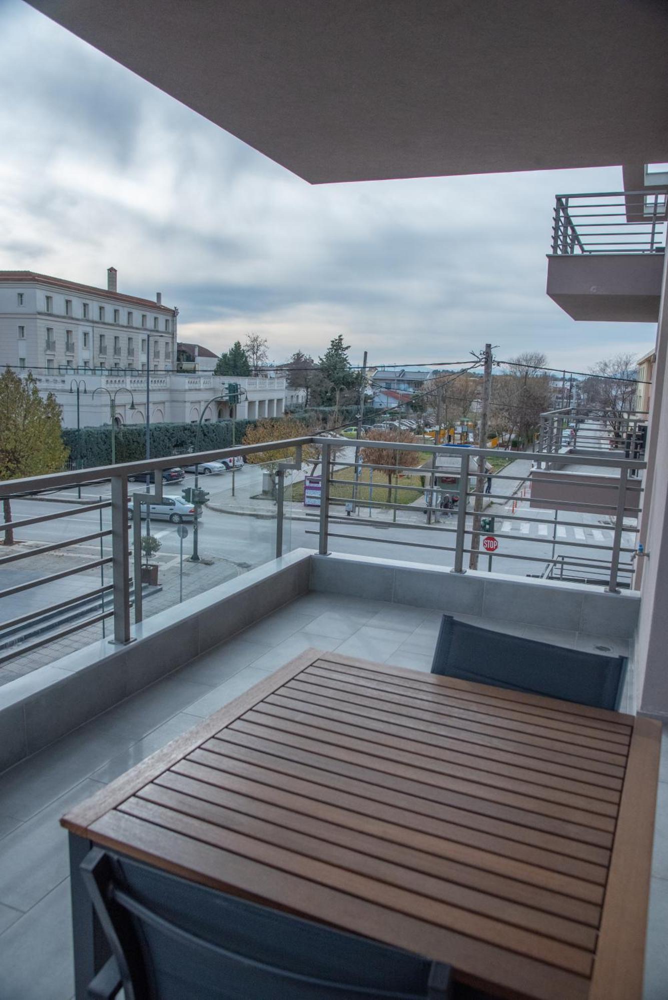 Smart Green Appartments Larissa Bagian luar foto