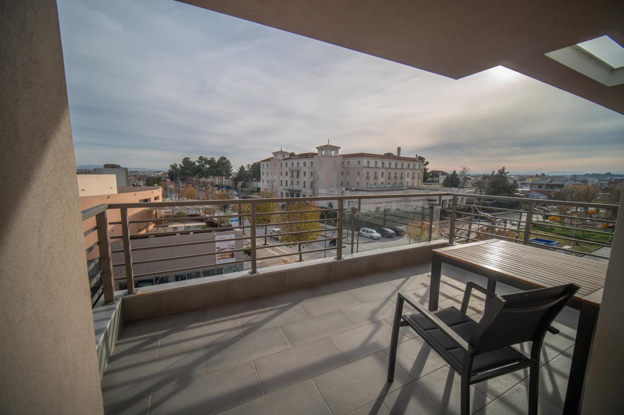 Smart Green Appartments Larissa Bagian luar foto