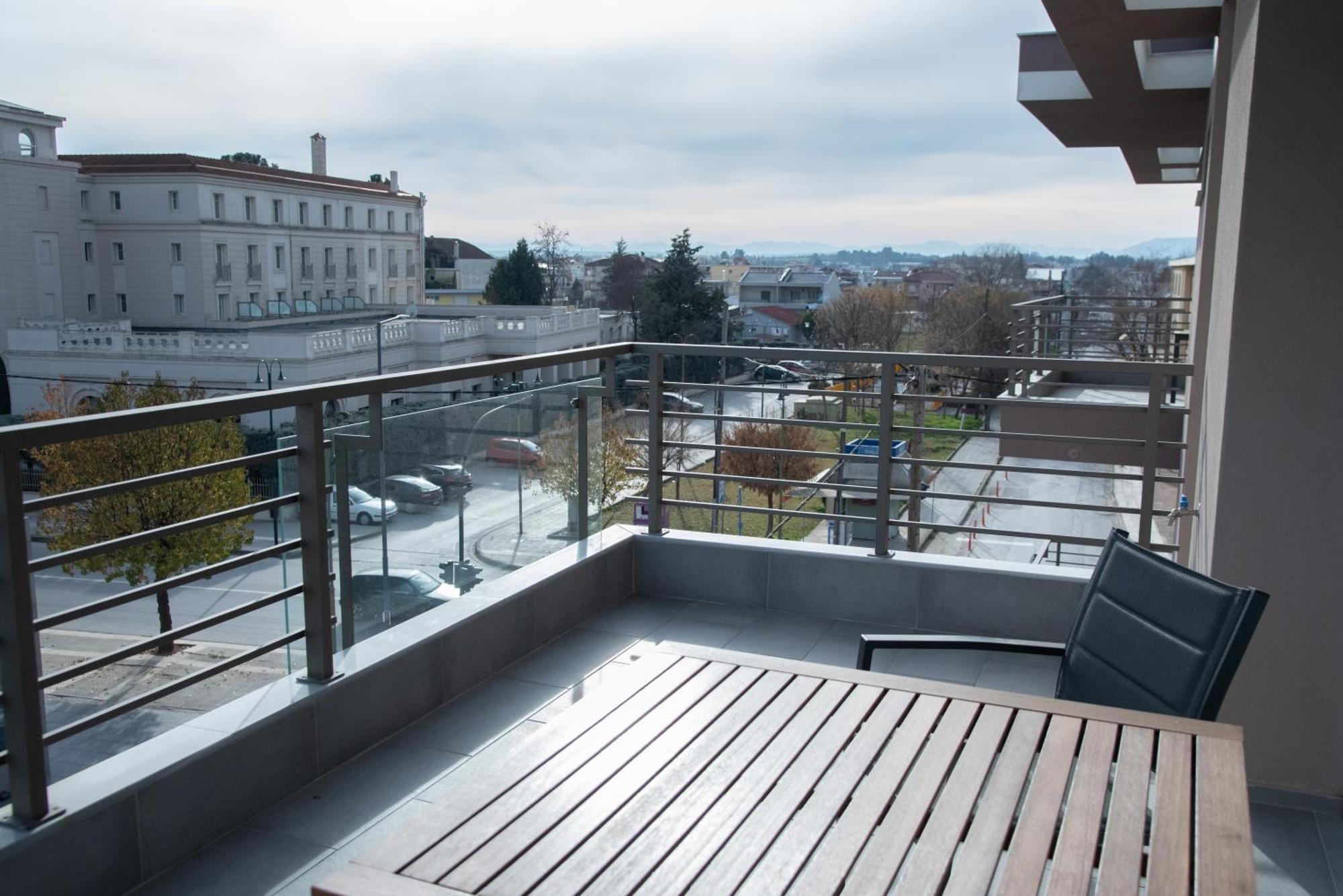 Smart Green Appartments Larissa Bagian luar foto